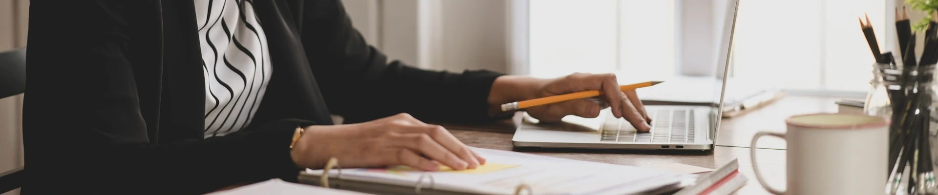 Klar strukturierte Zusammenfassungen und Abstracts erstellen Verfassen wissenschaftlicher Zusammenfassungen